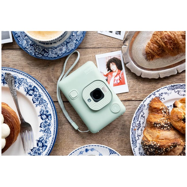 FUJIFILM INSTAX CAMERA LIPLAY C GREEN VN