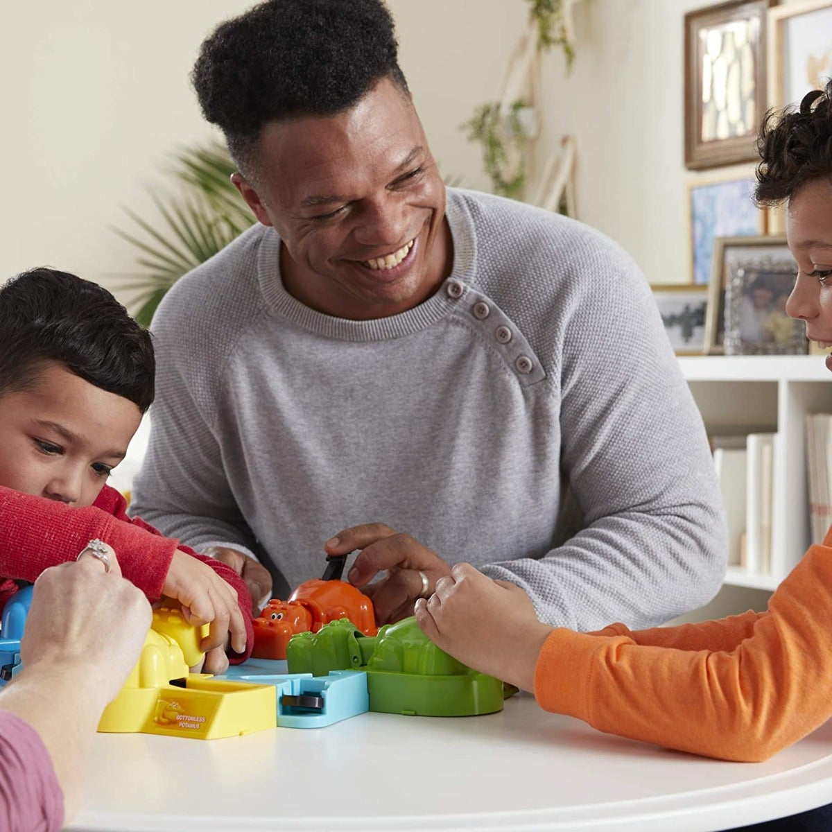 HASBRO HUNGRY HUNGRY HIPPOS GAME