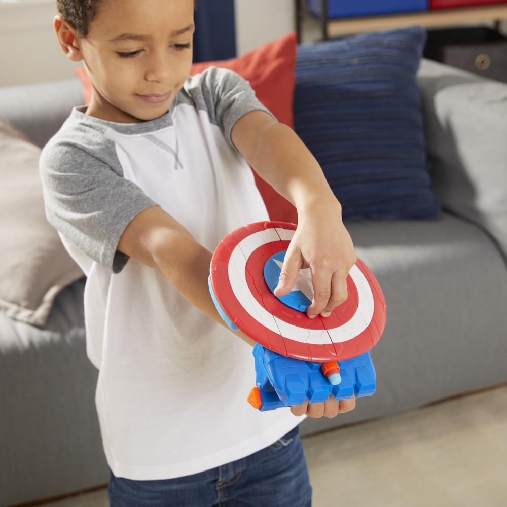 HASBRO MARVEL AVENGERS MECH STRIKESHOT - CAPTAIN AMERICA SHI