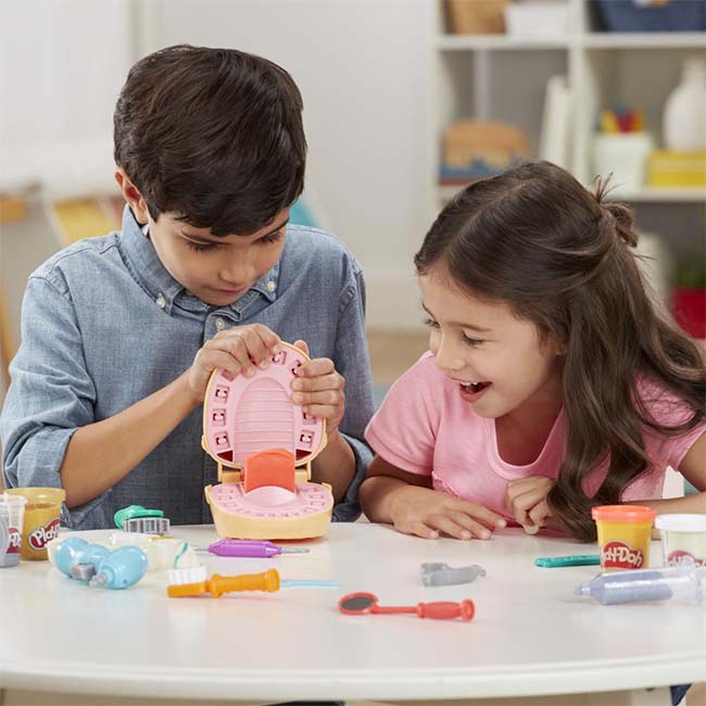 PLAY-DOH DRILL AND FILL DENTIST
