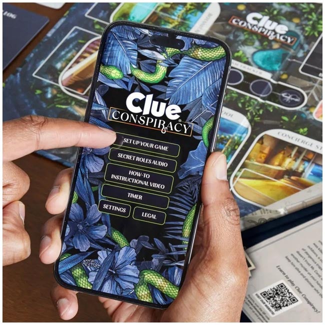 HASBRO CLUE CONSPIRACY BOARD GAME