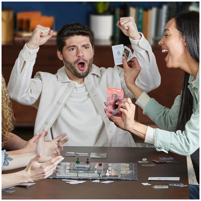 HASBRO CLUE CONSPIRACY BOARD GAME