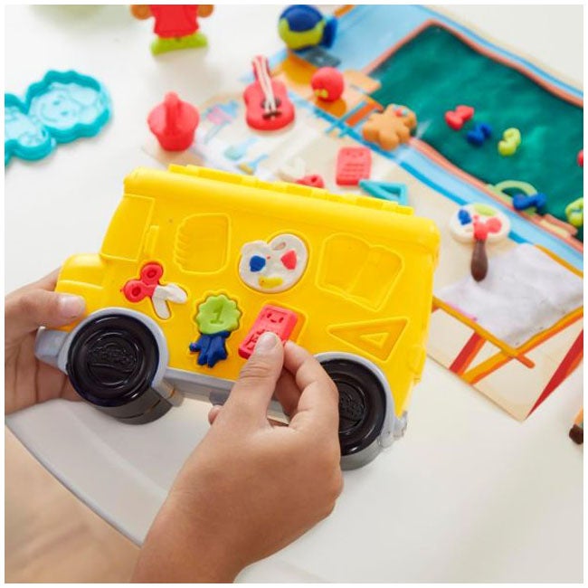 PLAY-DOH SCHOOL DAY ADVENTURES SET