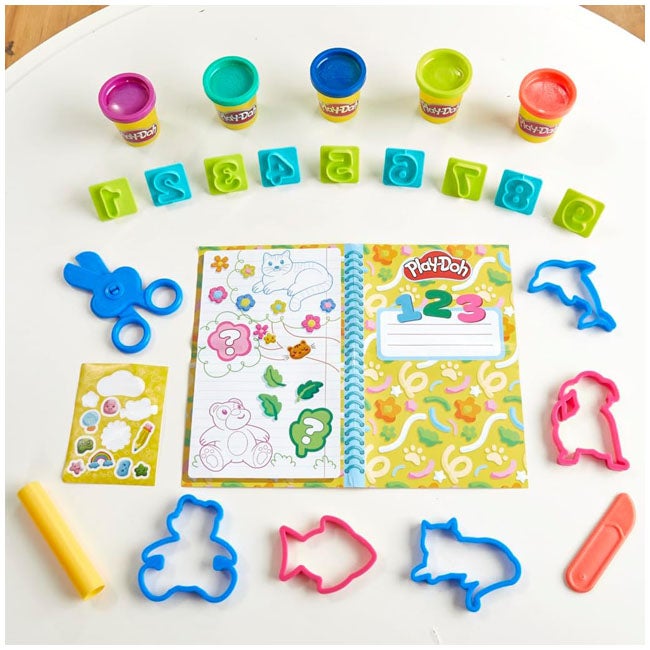 PLAY-DOH SCHOOL ACTIVITIES SET