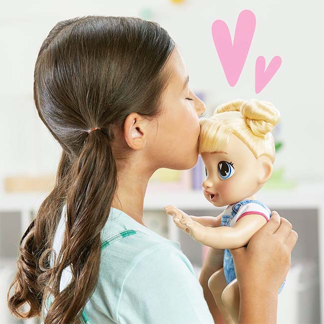 BABY ALIVE CRAWL N PLAY HARPER HUGS BABY DOLL PLAYSET