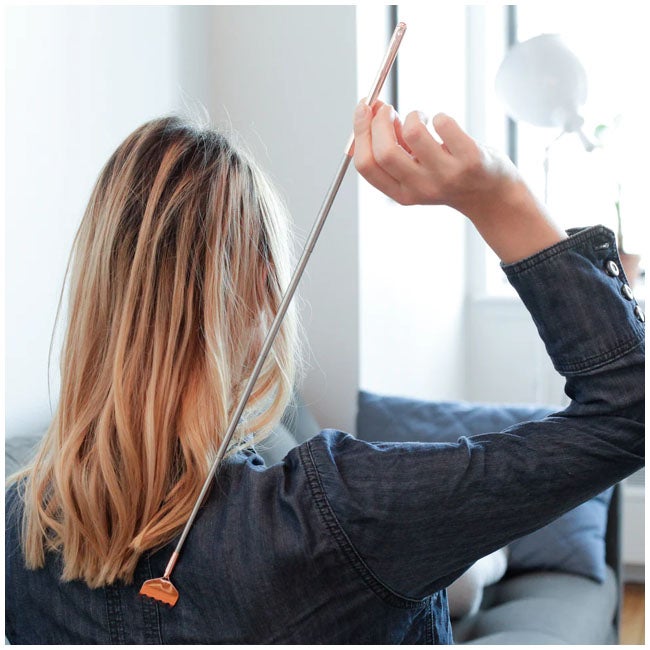 KIKKERLAND EXTENDABLE BACK SCRATCHER COPPER
