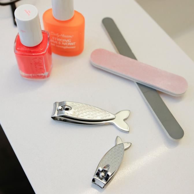 KIKKERLAND FISH NAIL CLIPPERS SET OF 2