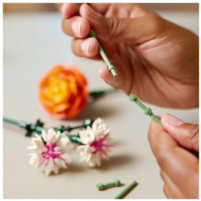 LEGO BOTANICALS PRETTY PINK FLOWER BOUQUET