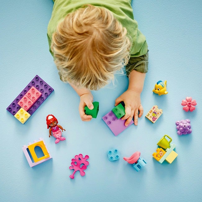 LEGO DUPLO DISNEY ARIELS AND FLOUNDERS CAFE STAND