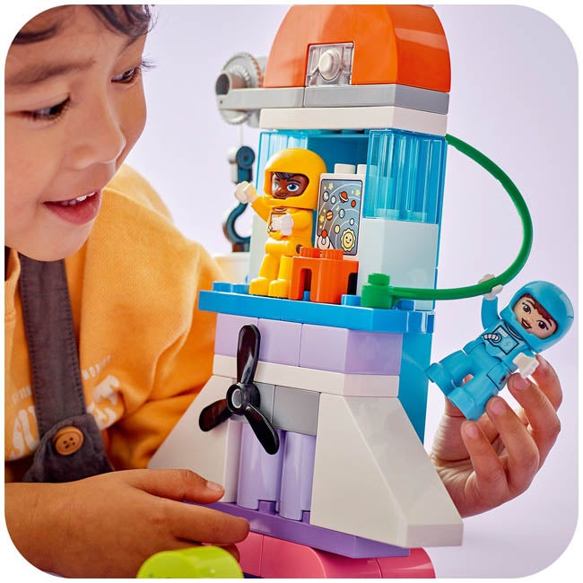 LEGO DUPLO 3 IN 1 SPACE SHUTTLE ADVENTURE