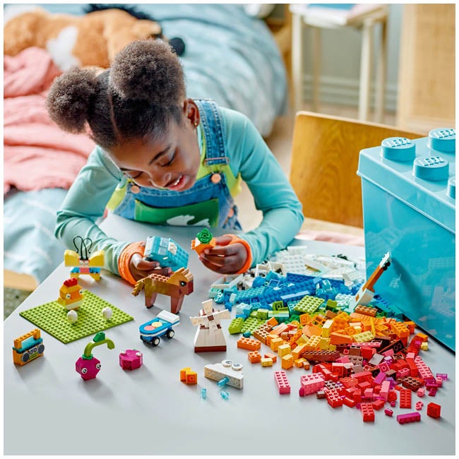 LEGO CLASSIC VIBRANT CREATIVE BRICK BOX