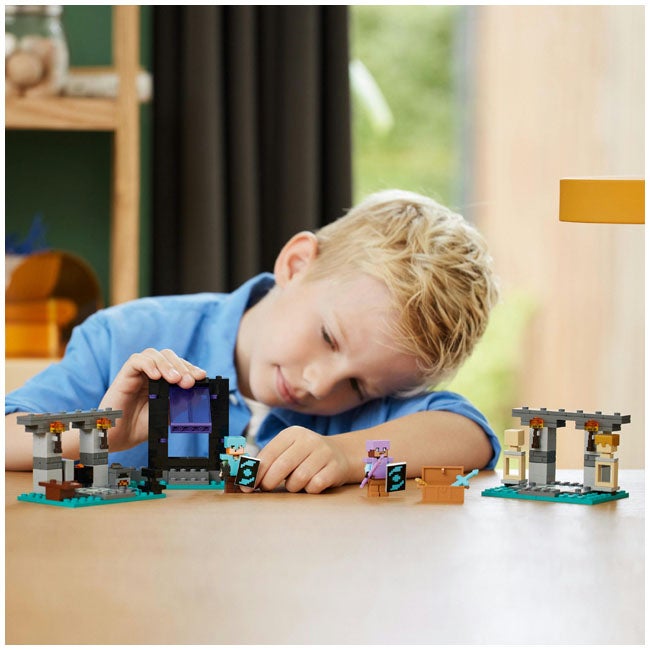 LEGO MINECRAFT THE ARMORY