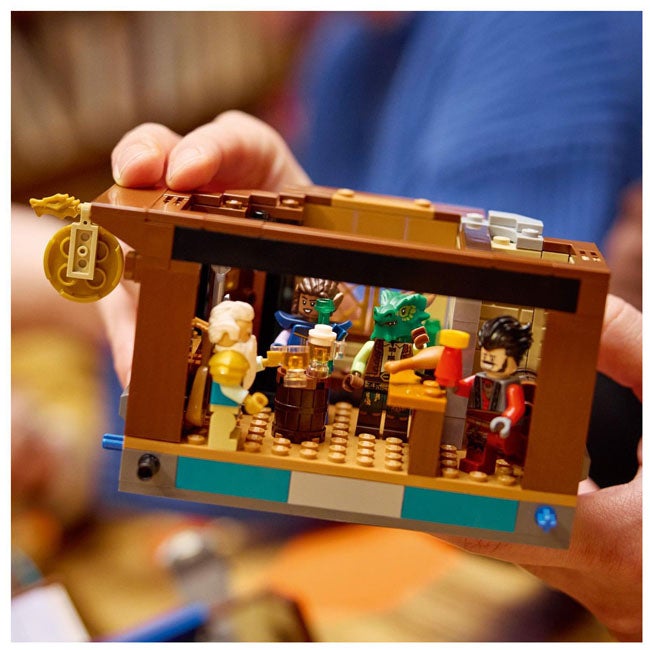 LEGO IDEAS DUNGEONS & DRAGONS: RED DRAGONS TALE