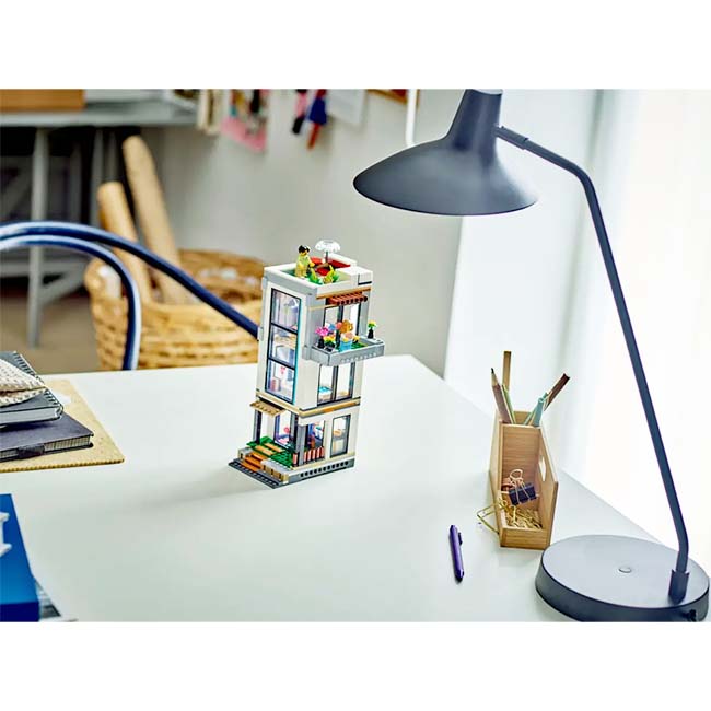 LEGO CREATOR MODERN HOUSE