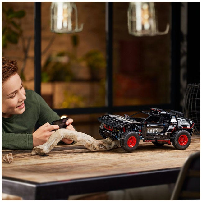 LEGO TECHNIC AUDI RS Q E-TRON