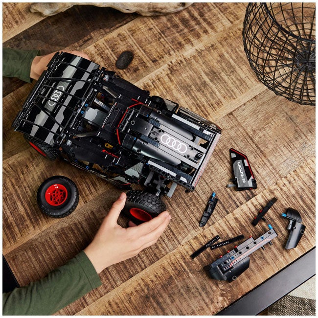LEGO TECHNIC AUDI RS Q E-TRON