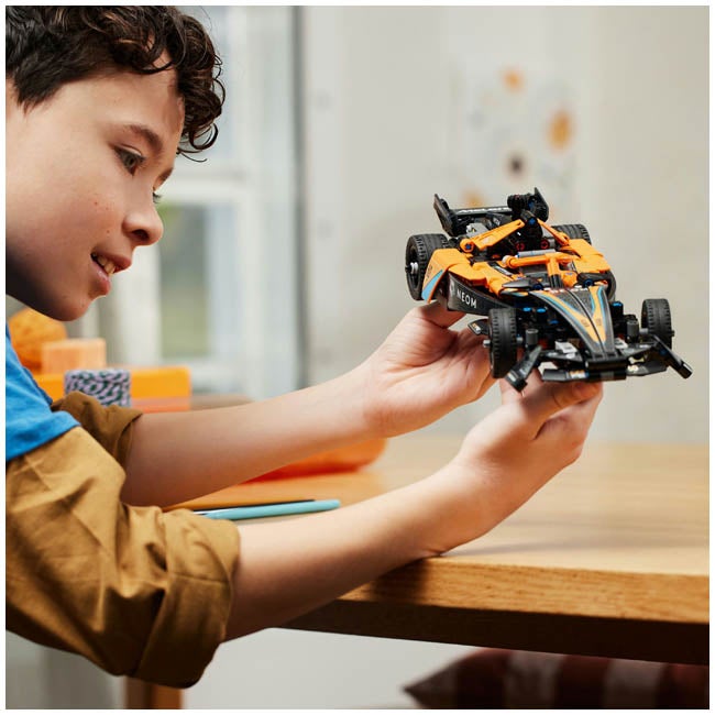 LEGO TECHNIC NEOM MCLAREN FORMULA E RACE CAR