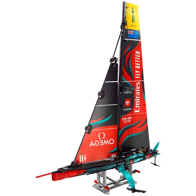 LEGO TECHNIC EMIRATES TEAM NEW ZEALAND AC75 YACHT