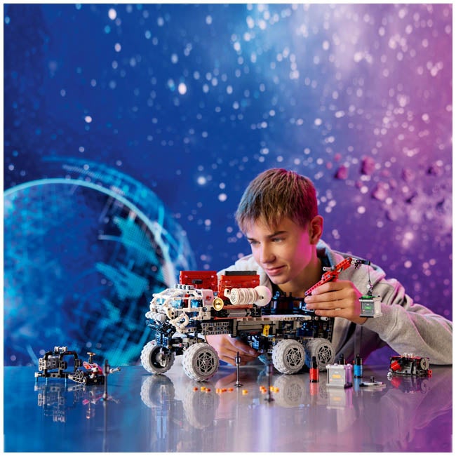 LEGO TECHNIC MARS CREW EXPLORATION ROVER