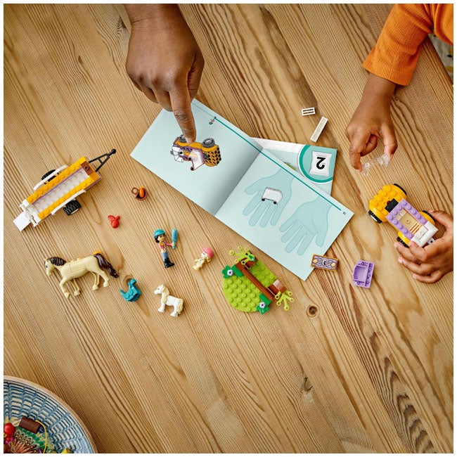 LEGO FRIENDS HORSE AND PONY TRAILER