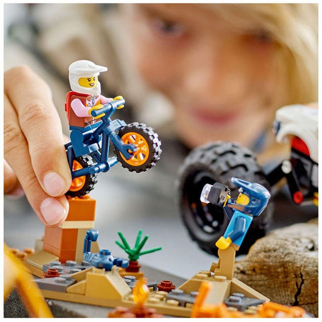 LEGO CITY 4X4 OFF-ROADER ADVENTURES