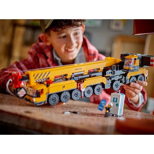 LEGO CITY YELLOW MOBILE CONSTRUCTION CRANE