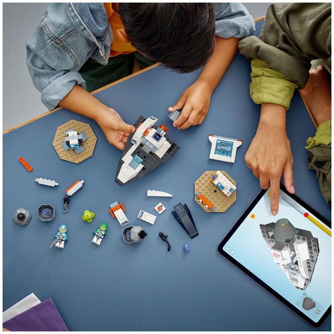 LEGO CITY SPACESHIP AND ASTEROID DISCOVERY