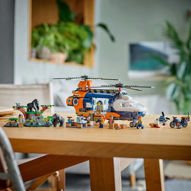 LEGO CITY JUNGLE EXPLORER HELICOPTER AT BASE CAMP