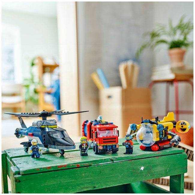 LEGO CITY HELICOPTER FIRE TRUCK AND SUBMARINE REMIX