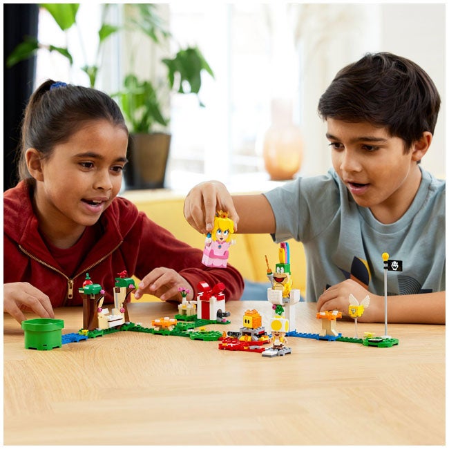 LEGO SUPER MARIO ADVENTURES WITH PEACH STARTER COURSE