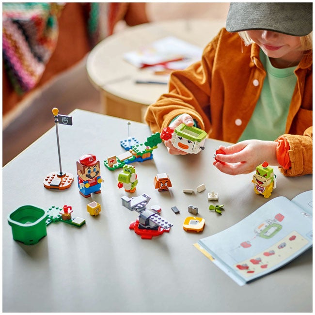 LEGO SUPER MARIO ADVENTURES WITH INTERACTIVE LEGO MARIO