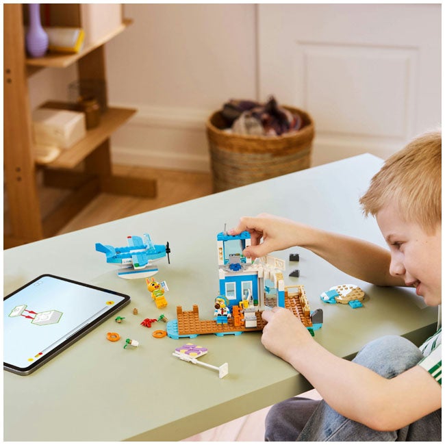 LEGO ANIMAL CROSSING FLY WITH DODO AIRLINES