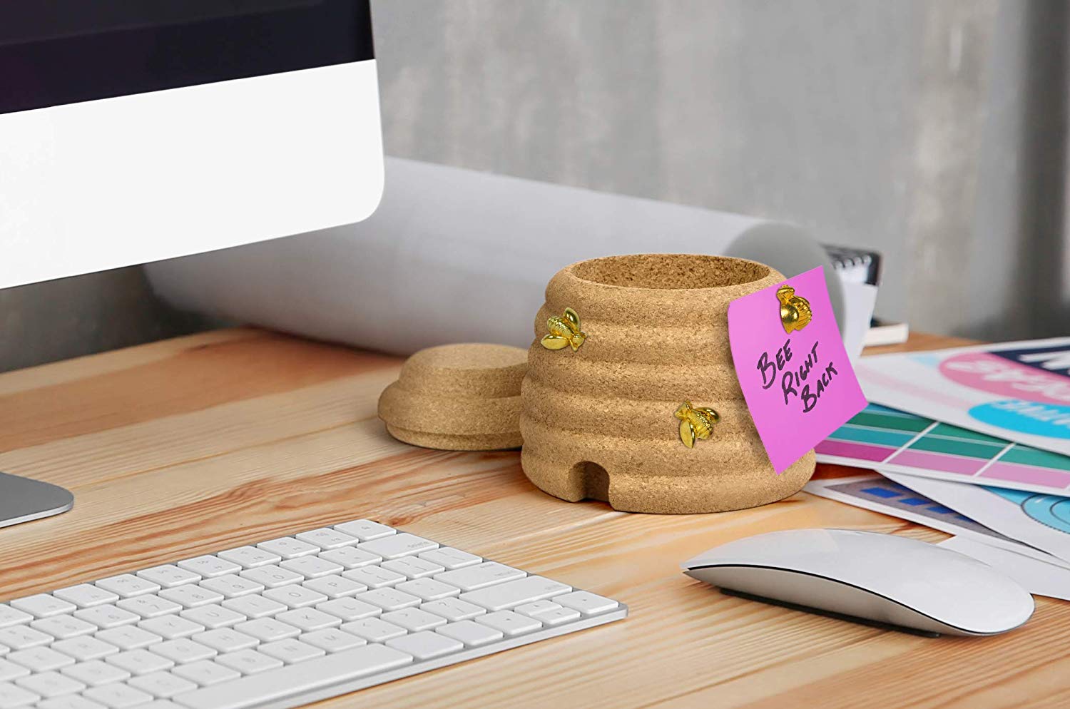 FRED BUSY BEES - PUSHPINS WITH CORK CADDY