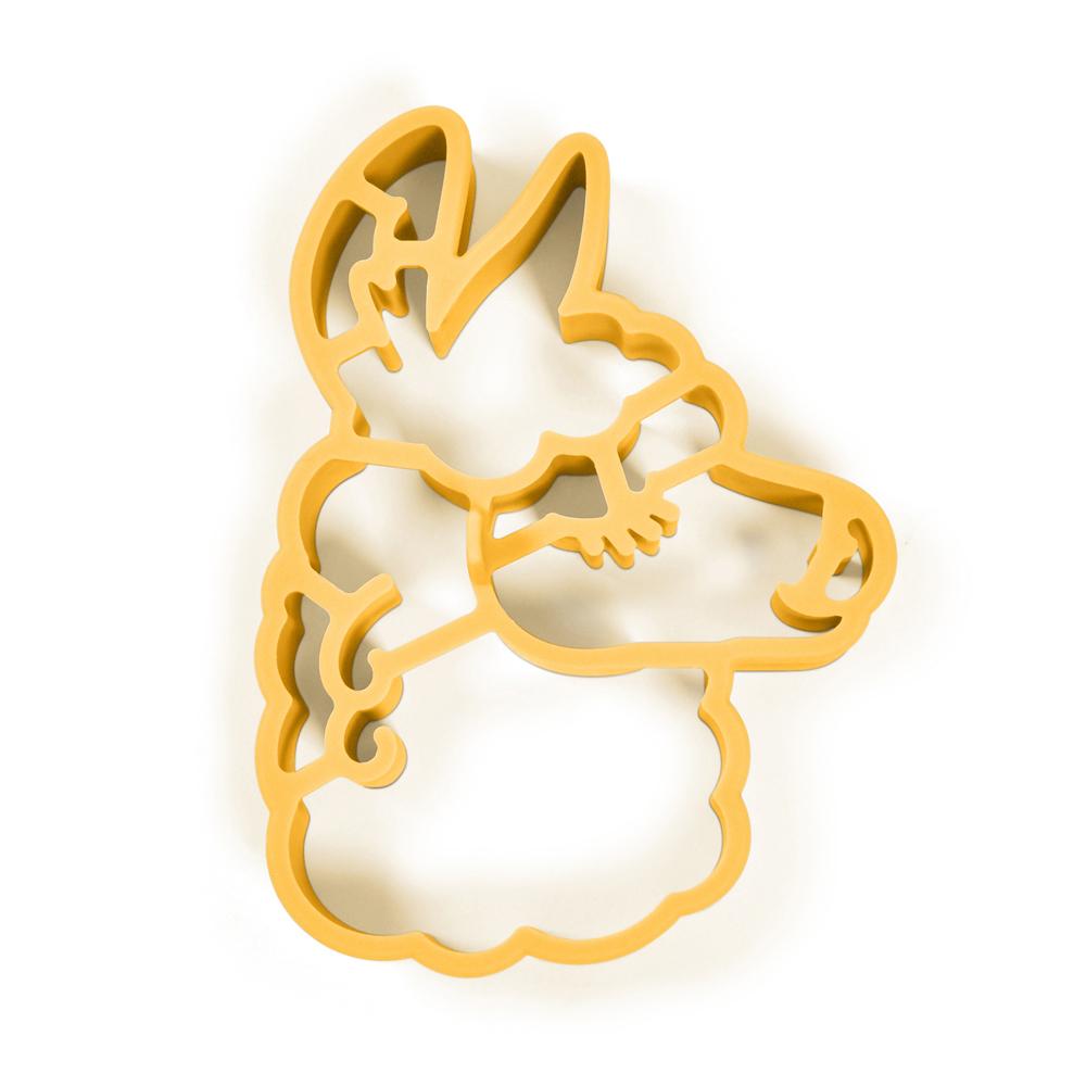 FRED & FRIENDS CRACK A SMILE LLAMA BREAKFRAST MOLD
