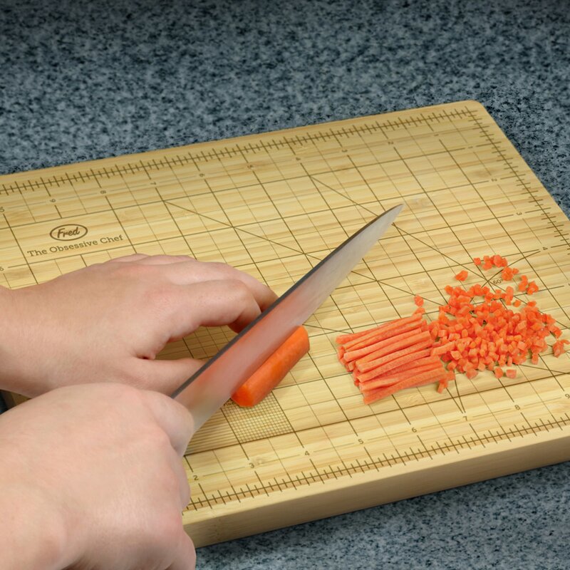 FRED & FRIENDS OBSESSIVE CHEF - CUTTING BOARD