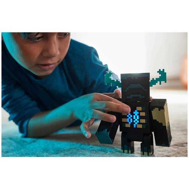 MINECRAFT WARDEN SPRING DRIVER ACTION FIGURE