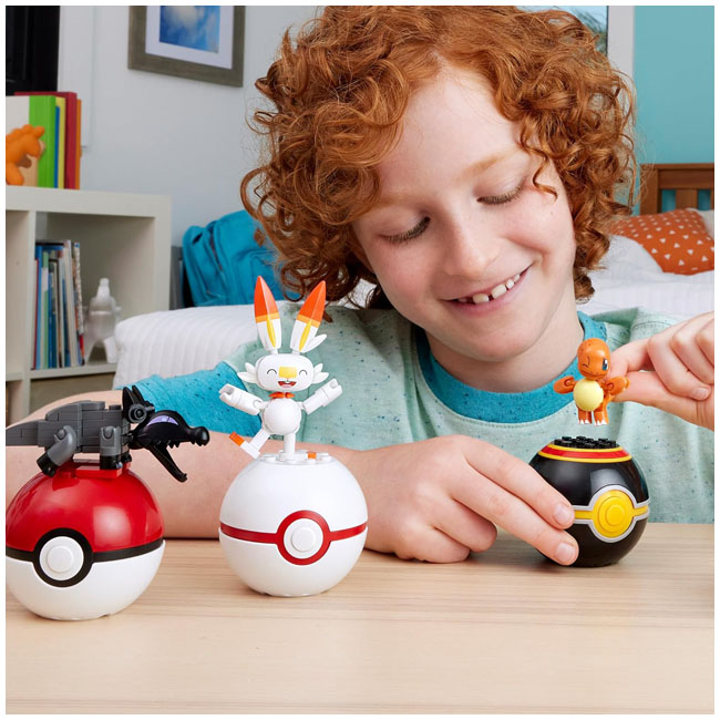 MEGA POKEMON CORE  FIRE-TYPE TRAINER TEAM