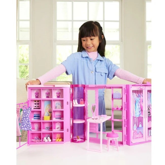 BARBIE DREAM CLOSET PLAYSET WITH FASHION DOLL