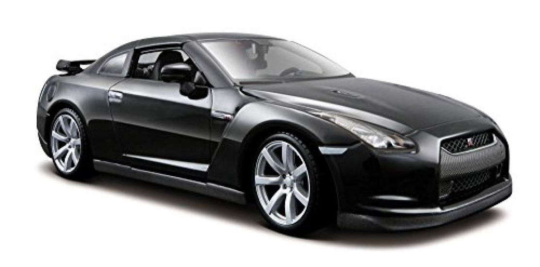 MAISTO 1:24 DIECAST CAR 2009 NISSAN GT