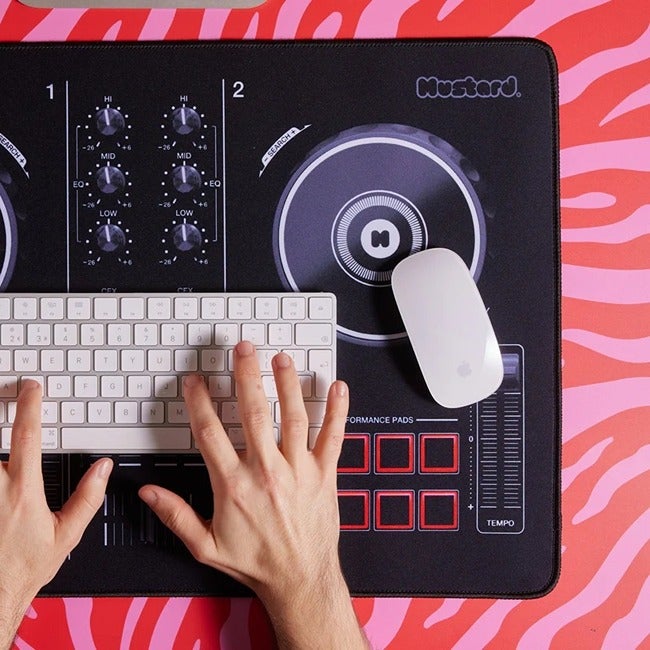 MUSTARD DJ DESK MAT