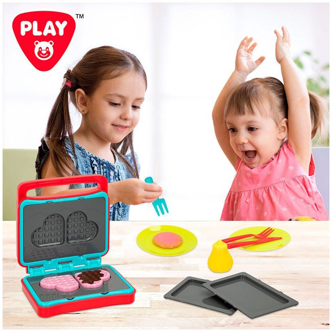 PLAY GO 2 IN 1 COLOR CHANGING SNACK MAKER